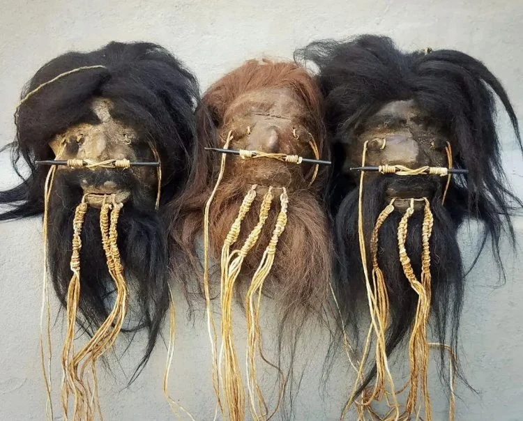 Real shrunken head for sale, Leather, Tsantsa, Oddity Decor, Tikki Decor